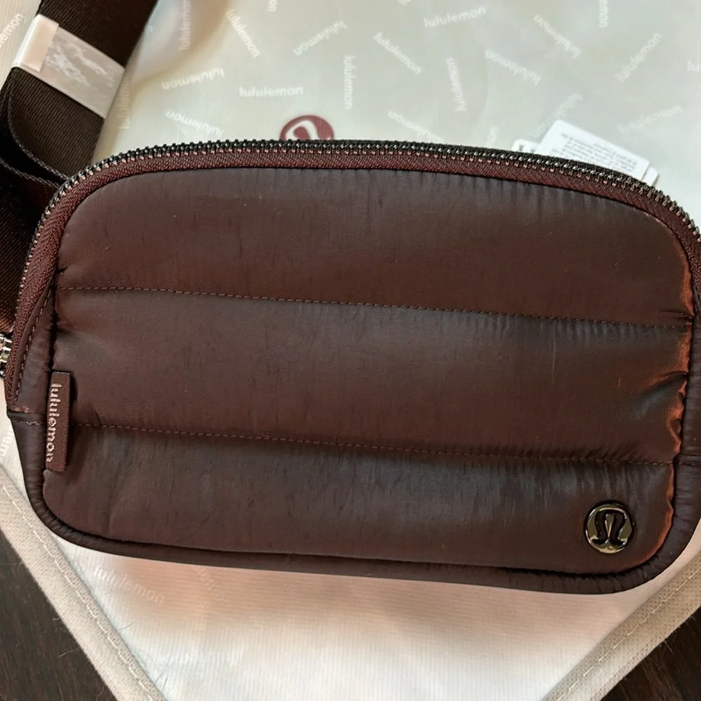 Lululemon EVERYWHERE BELT BAG WUNDERPUFF IRIDESCENT IN HEATHERED ESPRESS… - Picture 2 of 8